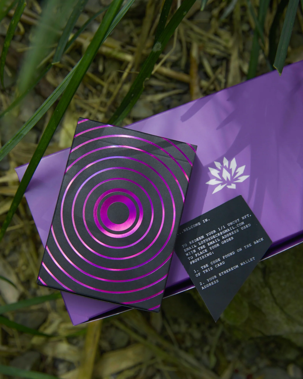 Lotusinhand Lustre Echo Playing Cards